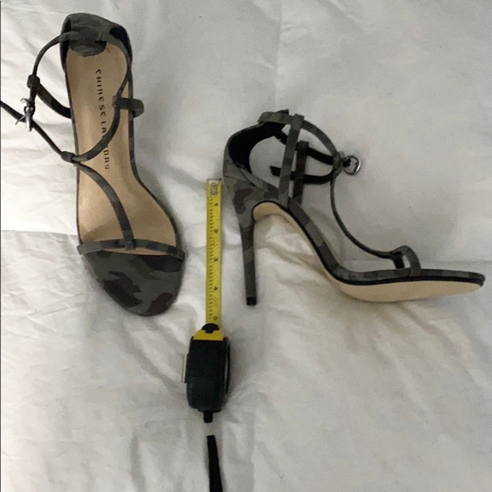NEW Camouflage High Heels